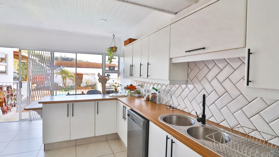 3 Bedroom Property for Sale in Nahoon Valley Park Eastern Cape